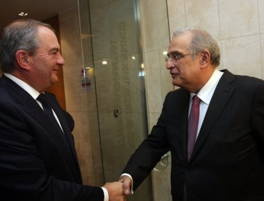 Γ. Παπαθανασίου: «Η κυβέρνηση Καραμανλή πήγε σε εκλογές για να αποφύγουμε τη μέγκενη των μνημονίων»